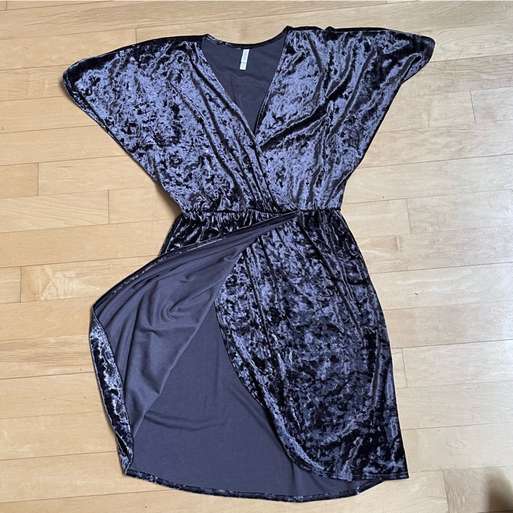 Crushed Velvet Wrap Dress - Purple - Size MEDIUM - Picture 4 of 7